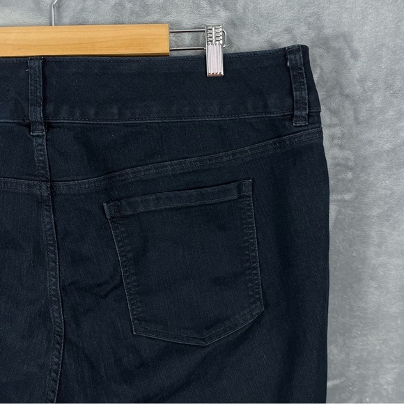 Torrid Denim First at Fit Jegging Size 22 Short - Picture 4 of 10